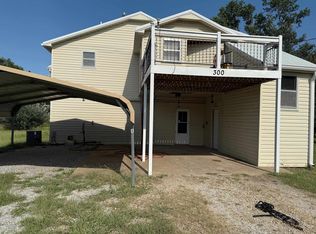 300 N Main St, Burden, KS 67019