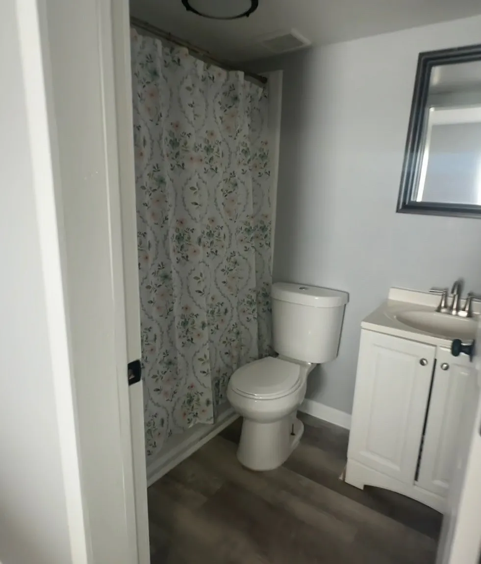 3 bed, 1692 sqft, $1,000 — Photo 3