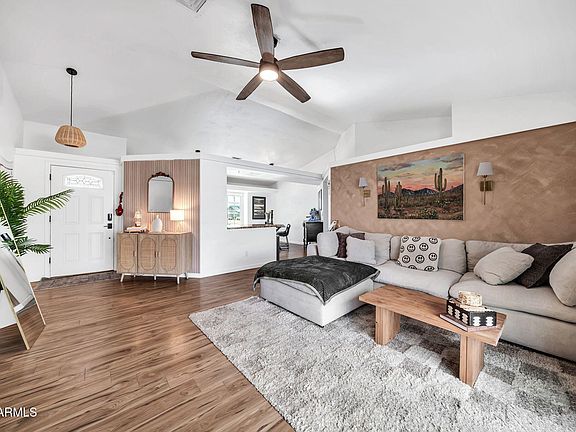 3rd image of 8044 W COLUMBINE Drive