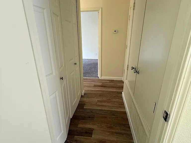 91 Golden Gate Cir — Photo 3