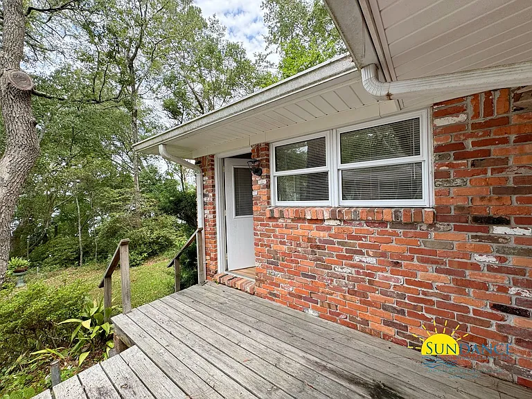 7 Longwood Dr — Photo 15