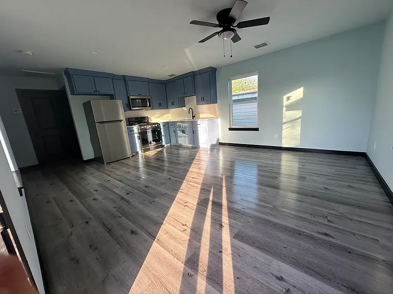 3556 S Naylor Cir #B — Photo 2