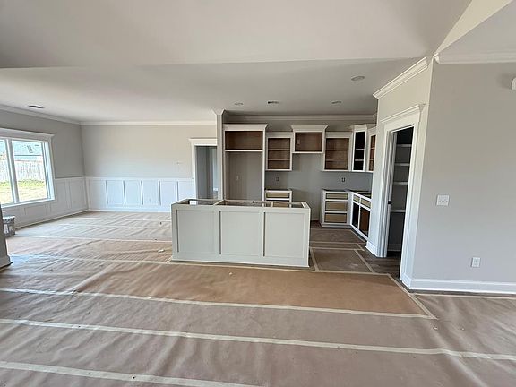 4th image of 108 Mill Ridge Cir