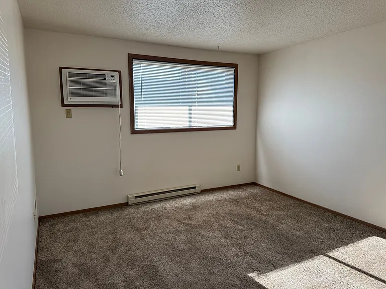 Gatewood Apartments — Photo 13
