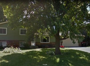 432 Diedrich Dr, Carver, MN 55315