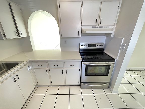 2nd image of 505 NW 177th St #132-132-13