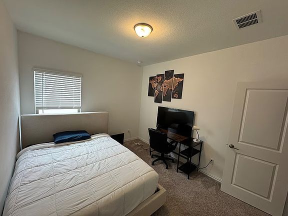 2nd image of 7546 Edgeware Rd