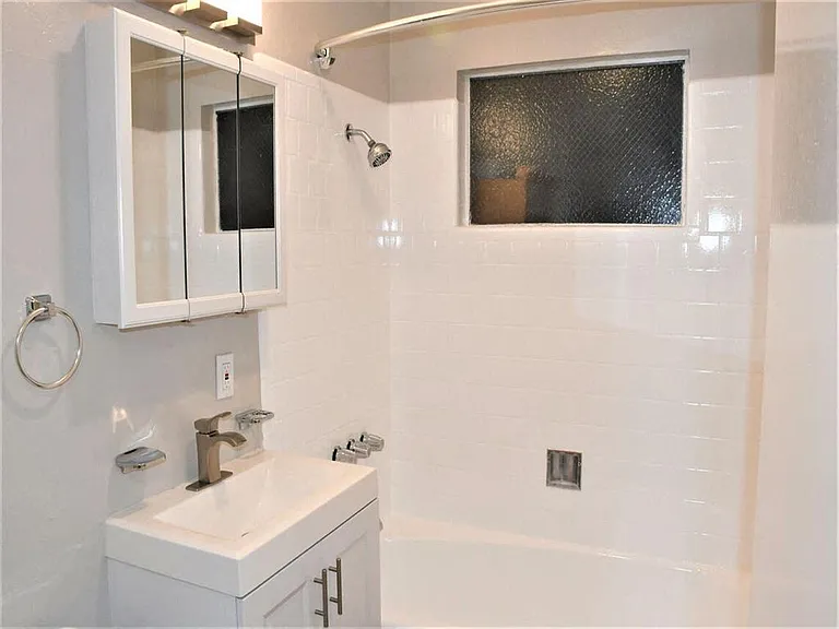 Trailhead Apartments at Tam Junction — Photo 16