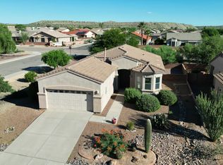 1040 W Arbor Ridge Dr, Green Valley, AZ 85614
