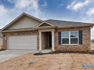 146 Tobin Ln, Hazel Green, AL 35750