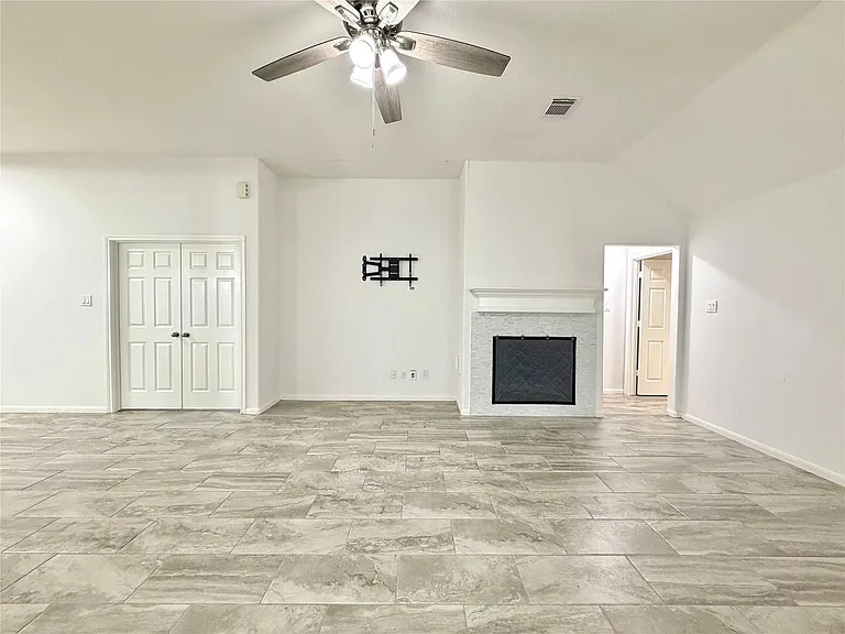 3226 Candlepine Dr — Photo 11