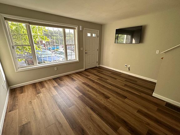 3rd image of 322 Nashua St Unit 3
