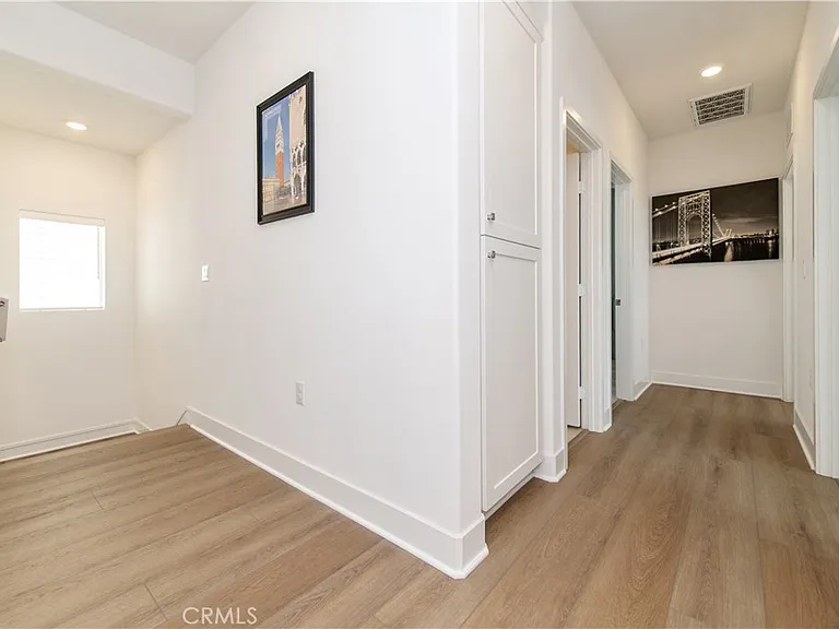 243 Yerba — Photo 15