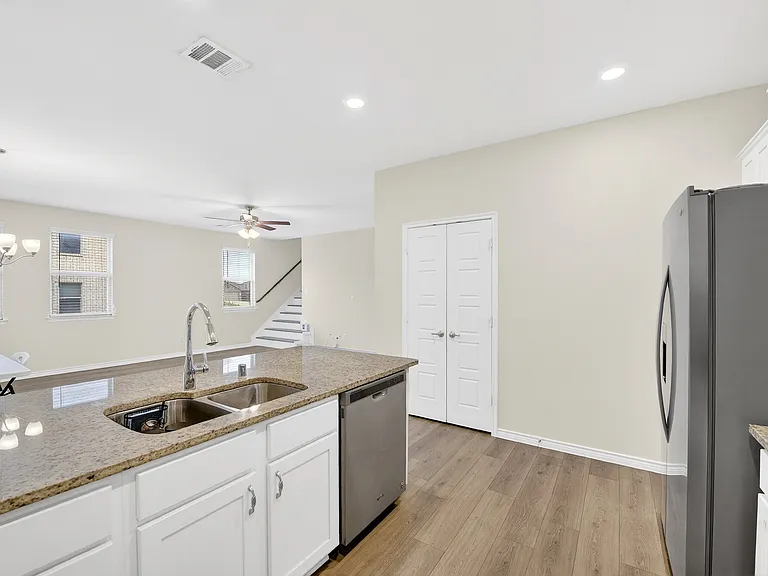 2261 Obsidian Dr — Photo 14