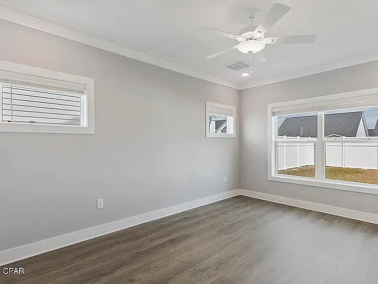22802 Lakeview Dr — Photo 9