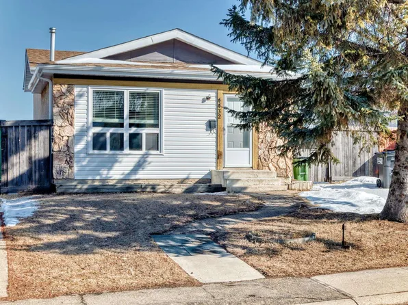 4432 33a Ave NW, Edmonton, AB T6L 4X3