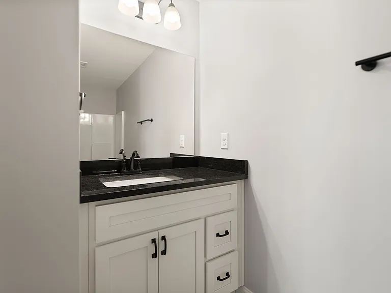 604 Crozer Ave #102 — Photo 22
