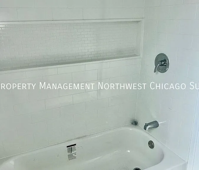 8055 S Prairie Ave #2 — Photo 7