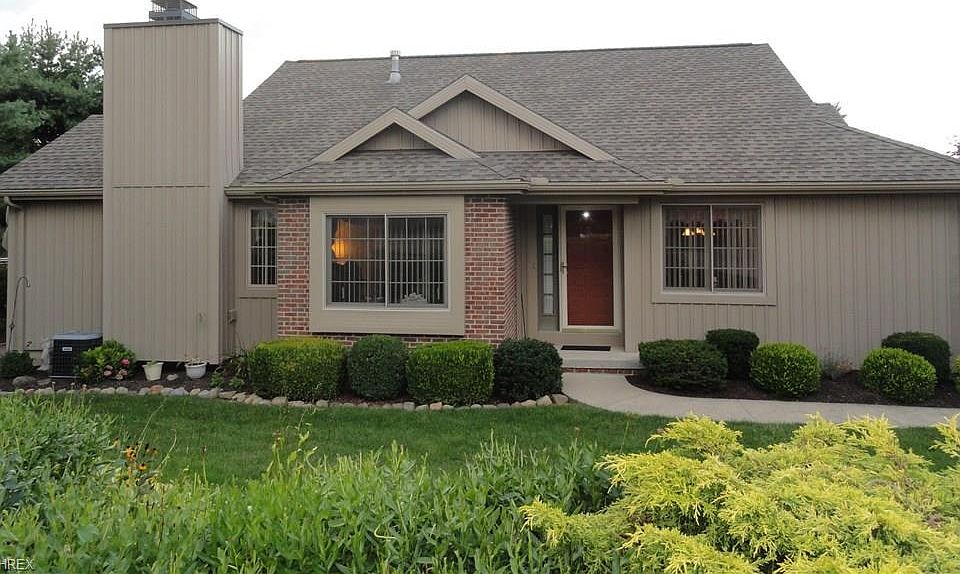 1st image of 516 Treasure Ln