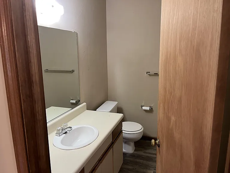 122 Burke Ave #11 — Photo 13