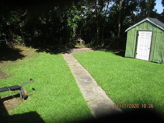 3rd image of 2807 Martha Dr