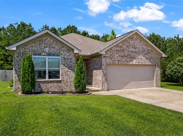 4920 Crosshill Ln, Northport, AL 35476