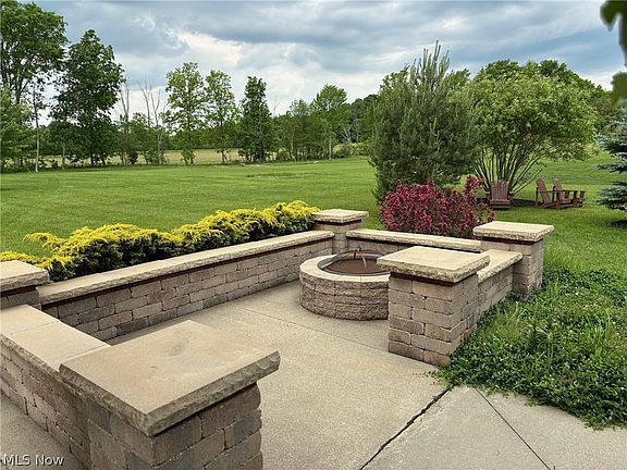 4th image of 3052 Meadow Creek Dr