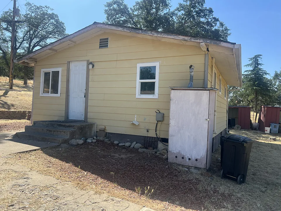 5260 Highway 49 N