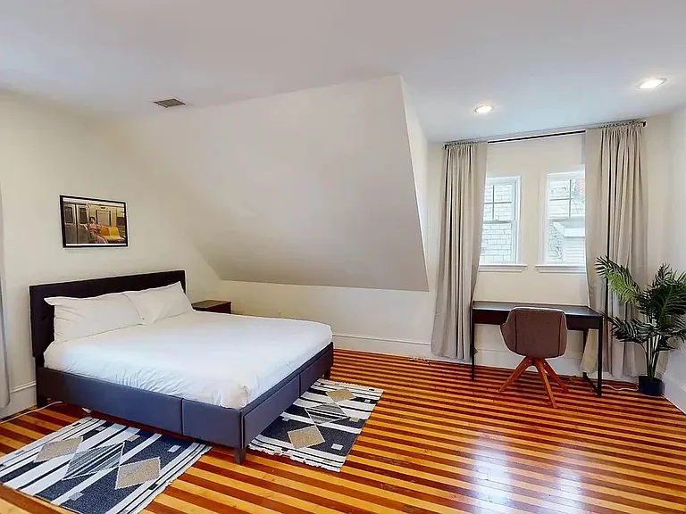 12 Victoria St #2 — Photo 12