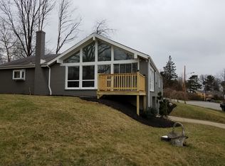 607 Somerville Dr, Pittsburgh, PA 15243