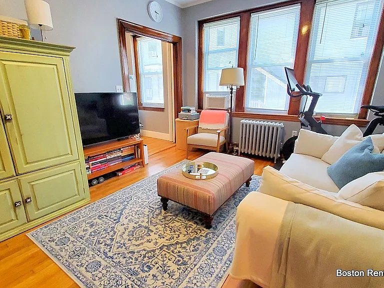123 Orchard St #4 — Photo 2
