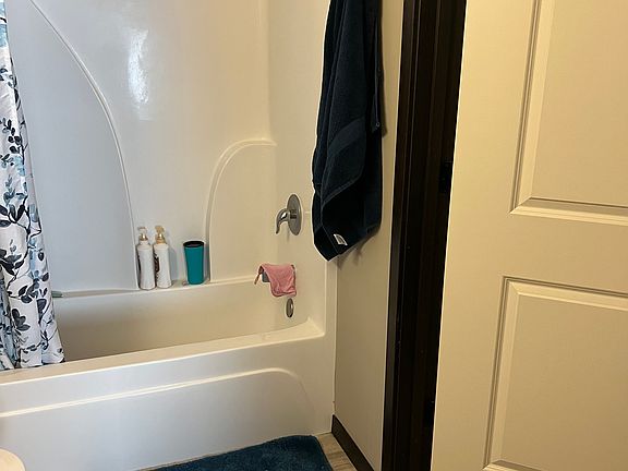 4th image of 5245 NW 12th St #610