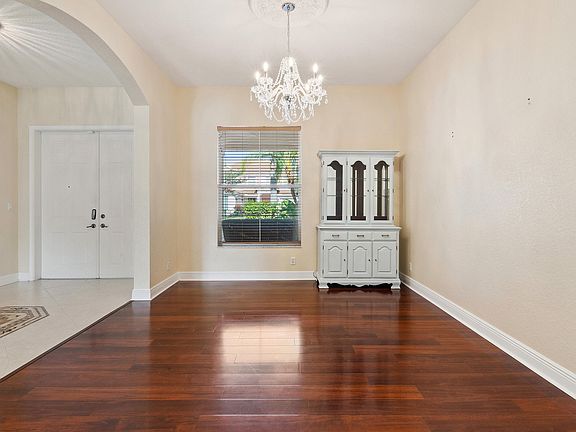 4th image of 9326 Madewood Court