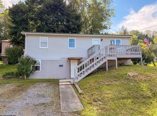 1227 Chambers St, Grafton, WV 26354