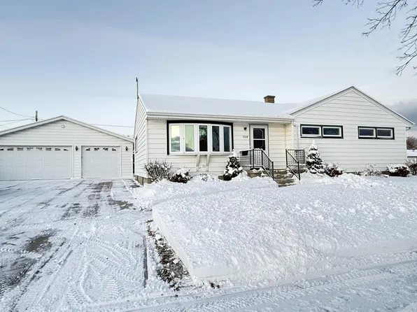 1716 George STREET, Manitowoc, WI 54220