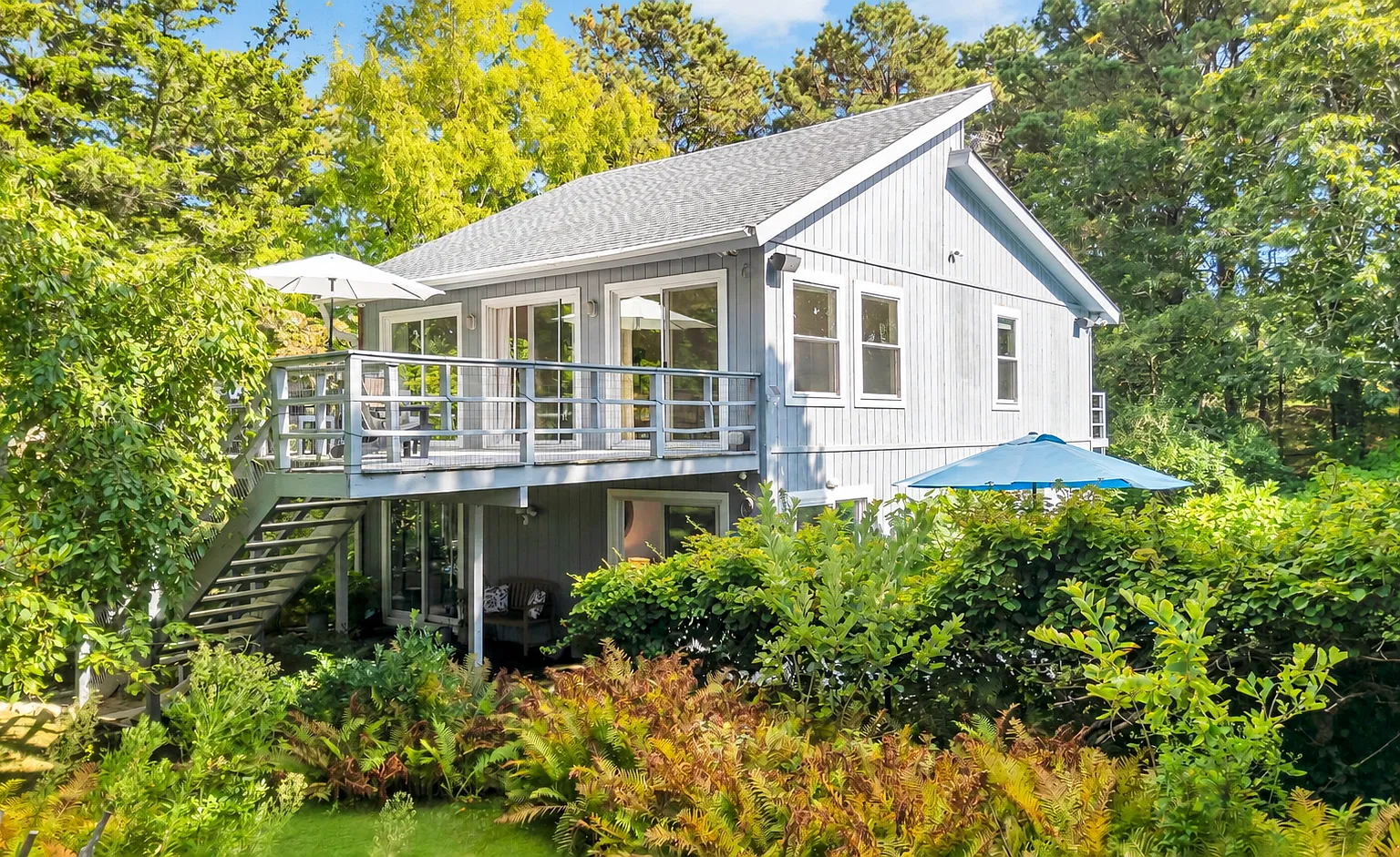Southampton Beach Cottage Dream — Photo 3