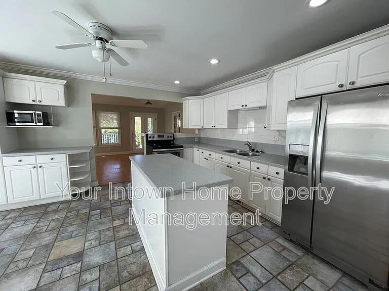 1207 Oglethorpe Ave — Photo 13