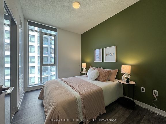 4th image of 225 Sumach St #1009
