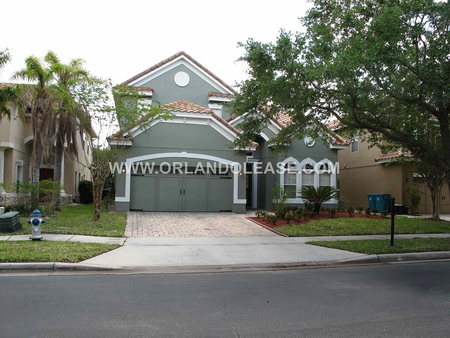 Spacious 4 Bed / 3.5 Bath Home in Gated Toscana — Photo 1