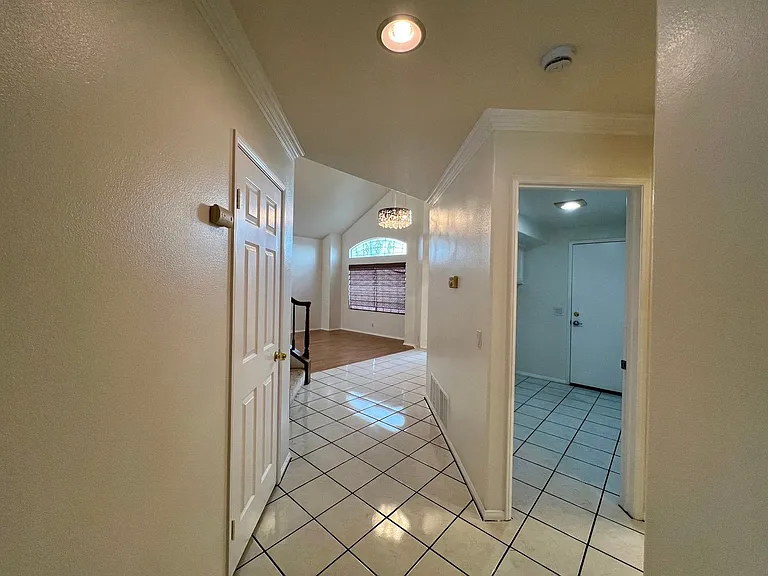 13940 Annandale Ln — Photo 11