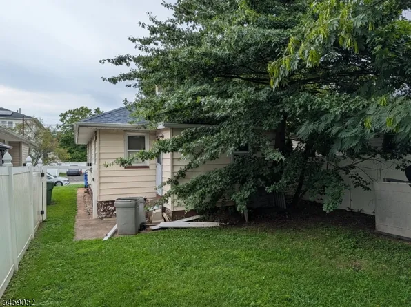 215 Madison St, Linden City, NJ 07036