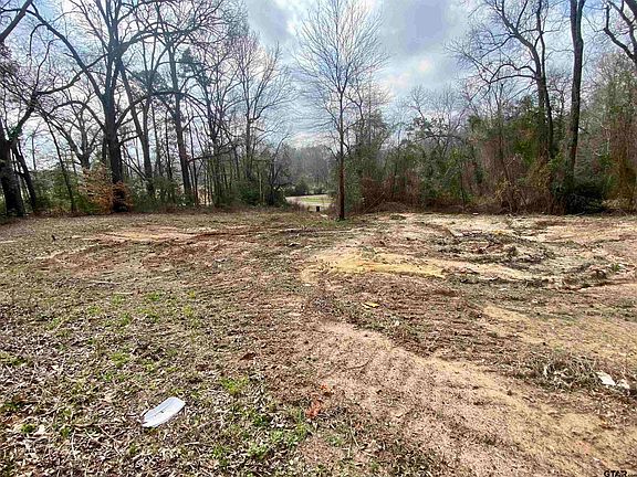 4th image of 1044 Red Cedar Rd