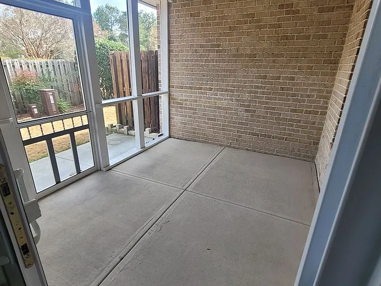 1131 Shellbank Ln — Photo 22