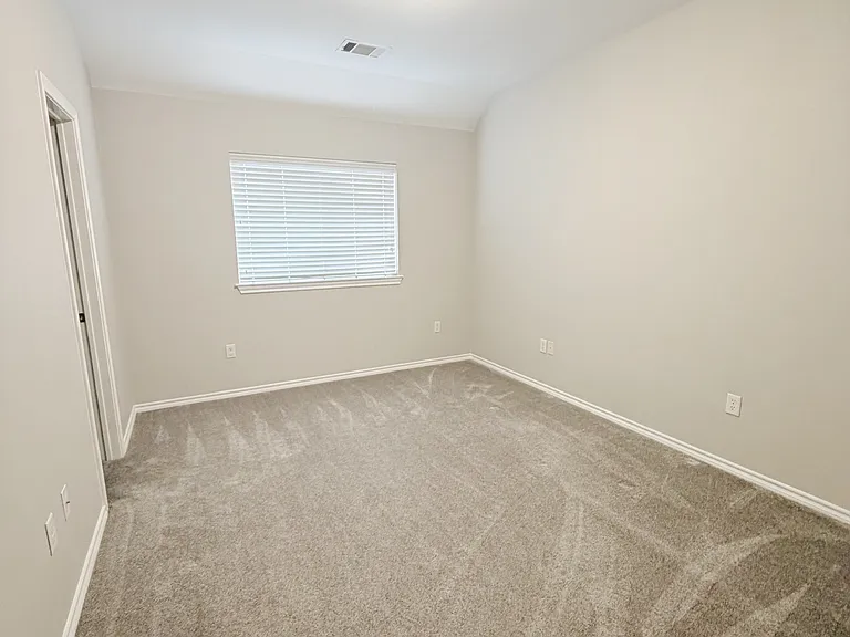 69 Cattail Pond Dr — Photo 23