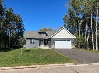 1141 Pinewood Trl, New Richmond, WI 54017
