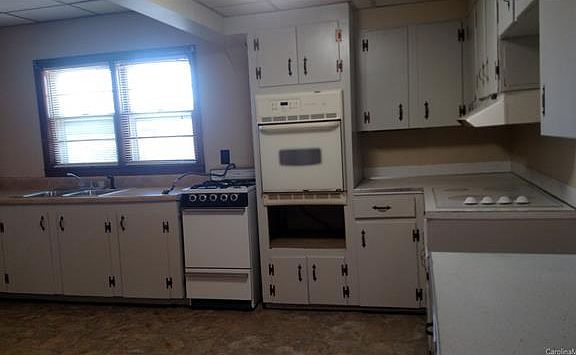 4th image of 101 English St