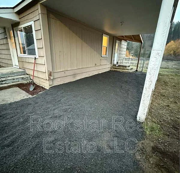 9322 S Cheney Spokane Rd — Photo 17