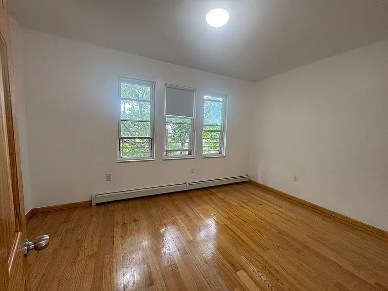 1434 Merry Ave #2 — Photo 2