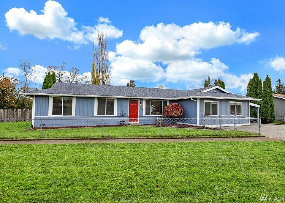 1st image of 602 Calistoga St W