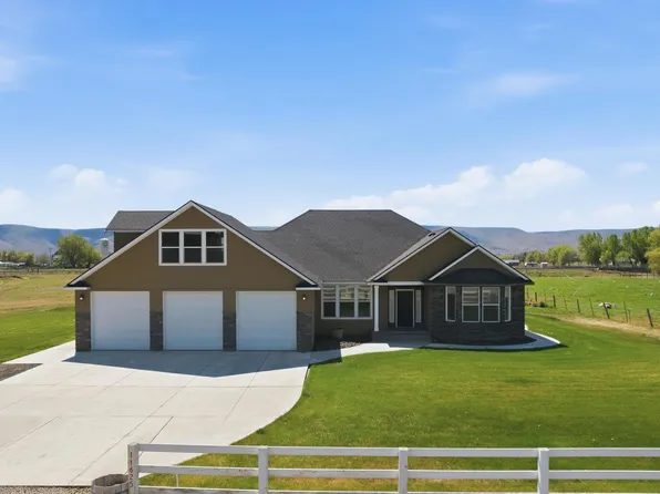 11625 N Missimer Rd, Prosser, WA 99350